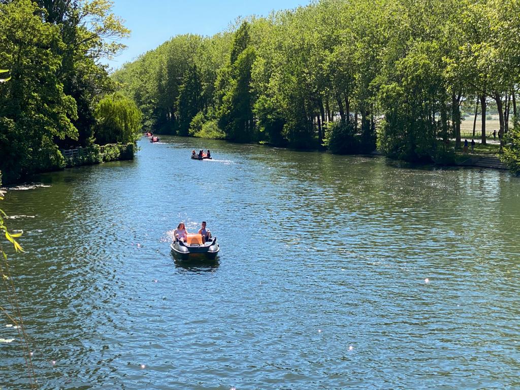 base-nautique-au fil de l'orne-bateau-canoe-pedalo-paddle-caen-loisirs-calvados-normandie